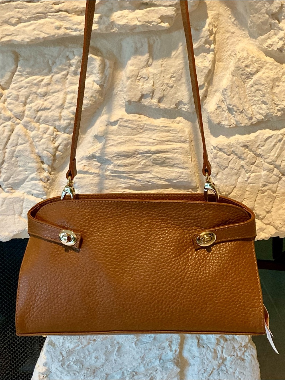 NWT Divina Firenze brand “Jenny” “Cuoio” color- dark caramel color
